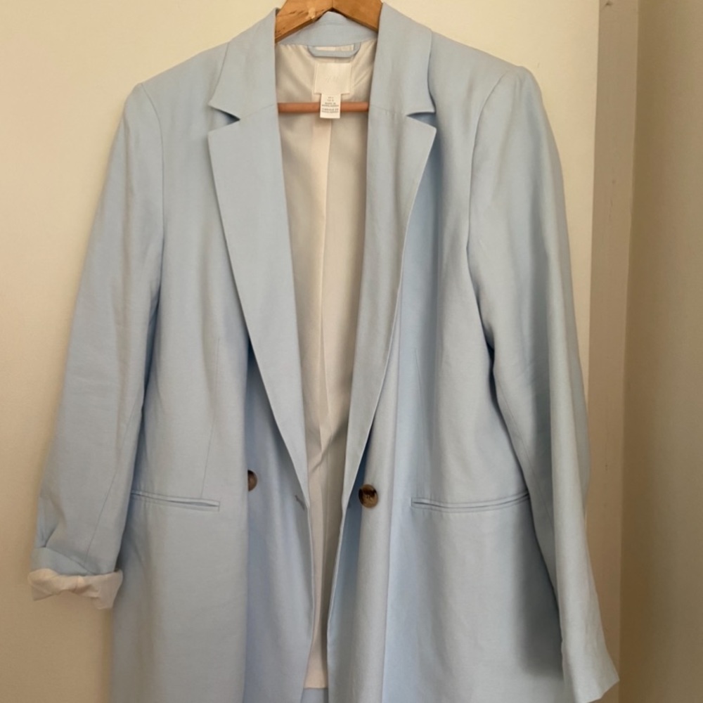 Light blue H&M oversize long blazer, size L.